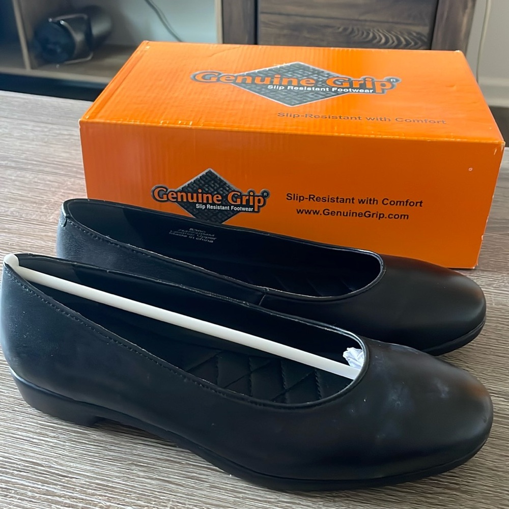 Brand new, black slip resistant footwear